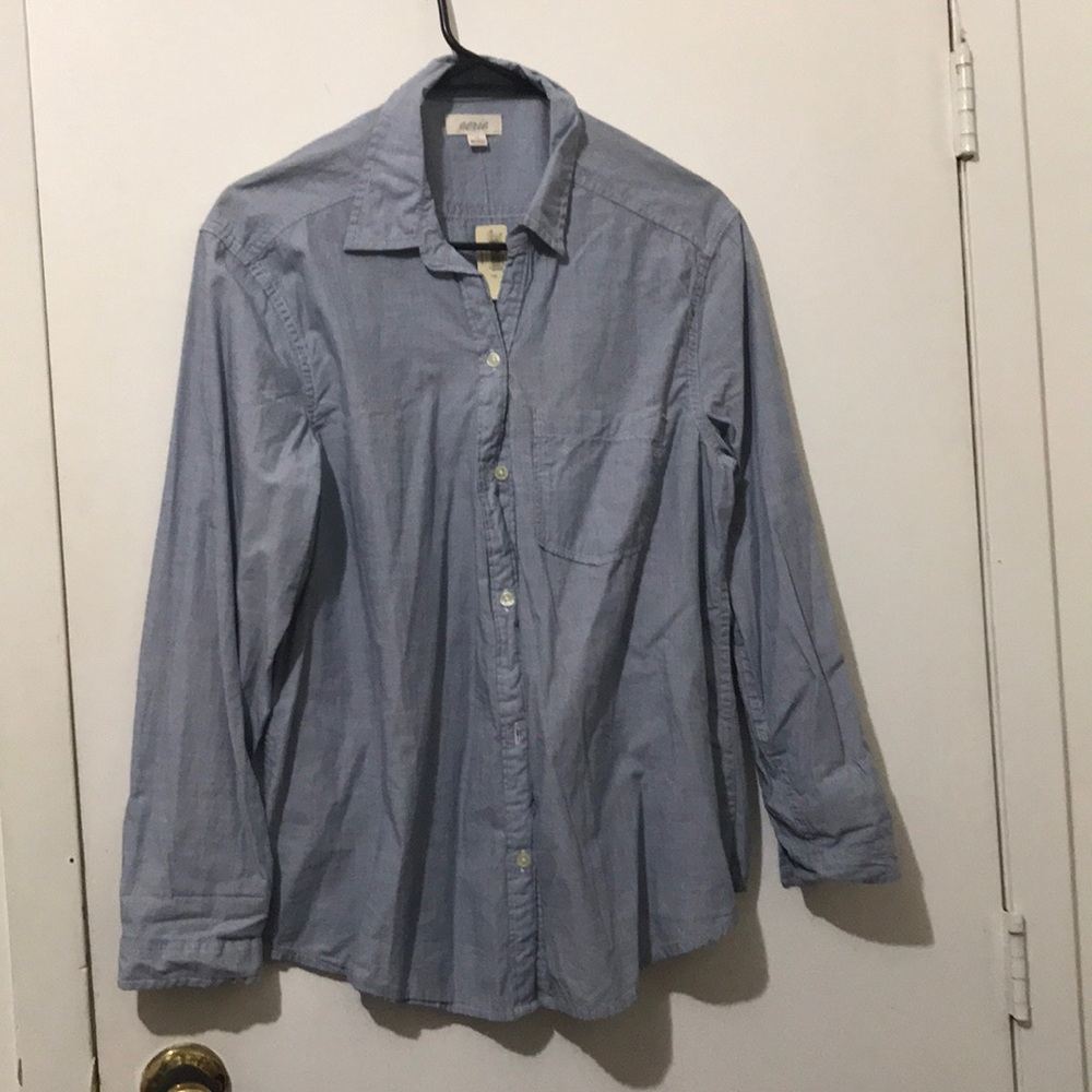 Button down - Picture 2 of 2